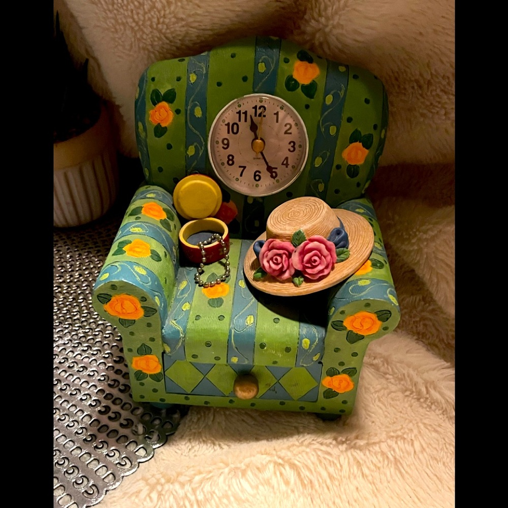 Bella Casa by Ganz Beautiful Ceramic trinket l chair with clock